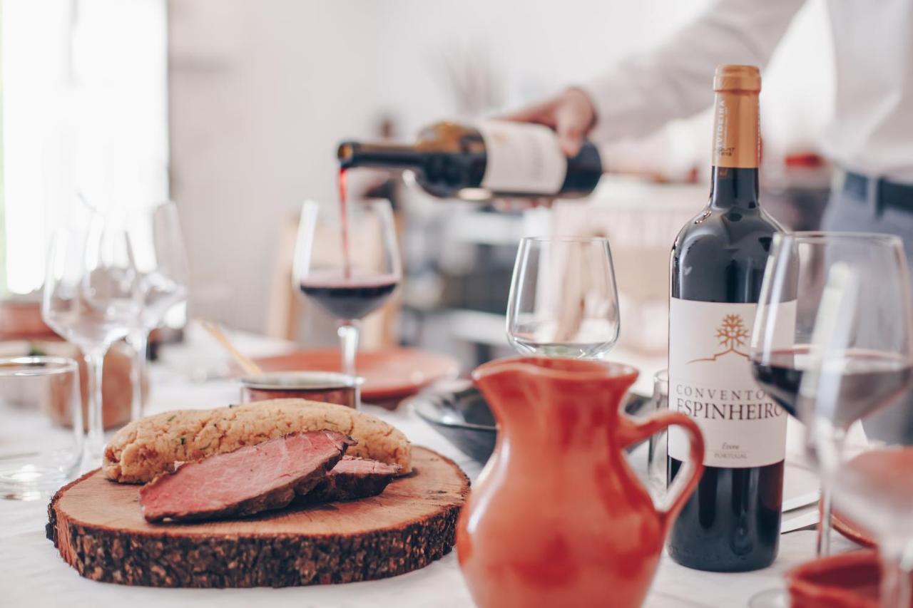 Convento Do Espinheiro, Historic Hotel & Spa Έβορα Εξωτερικό φωτογραφία Wine and food